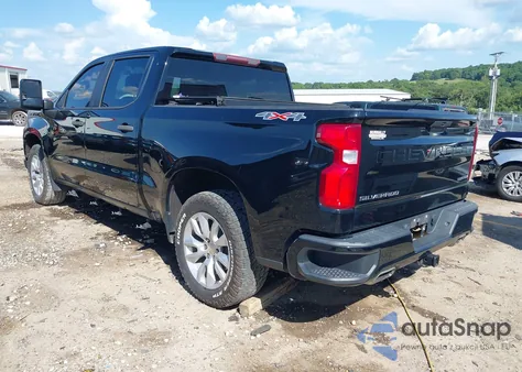 2019 Chevrolet Silverado 1500 Custom z USA, uszkodzony, nr VIN 3GCUYBEF7KG700633